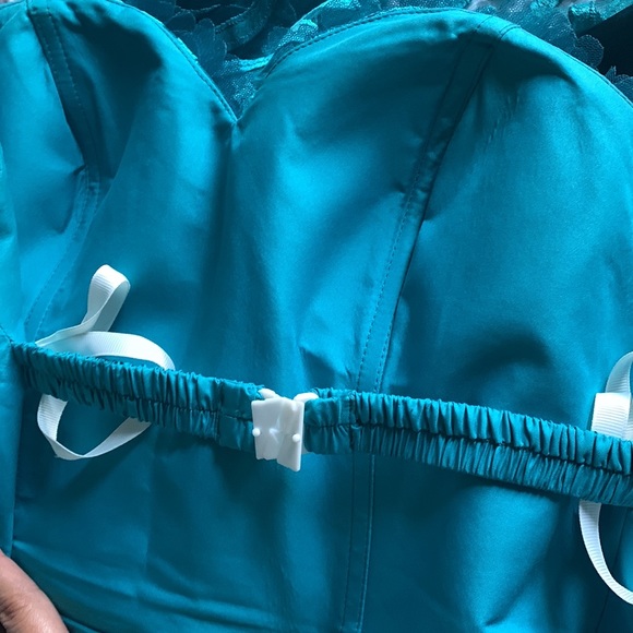 Handmade teal gown - Picture 6 of 6